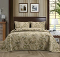 Blue American floral pattern cotton bedspread set with quilted texture, three-piece bedding displayed on bed