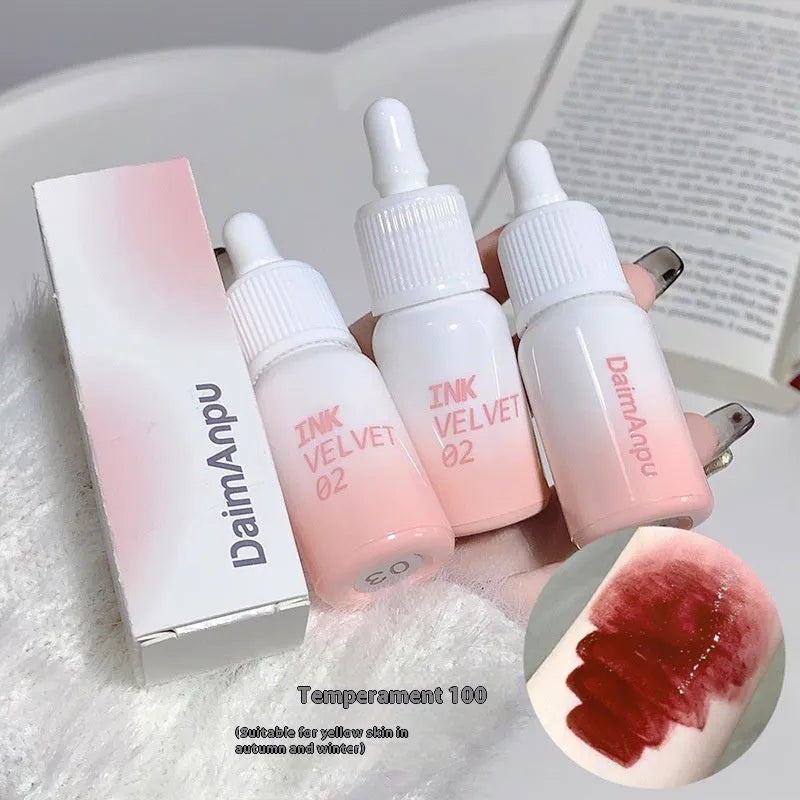Mirror Lip Lacquer in four colour options showing 3.5g non-fade moisturising lip gloss