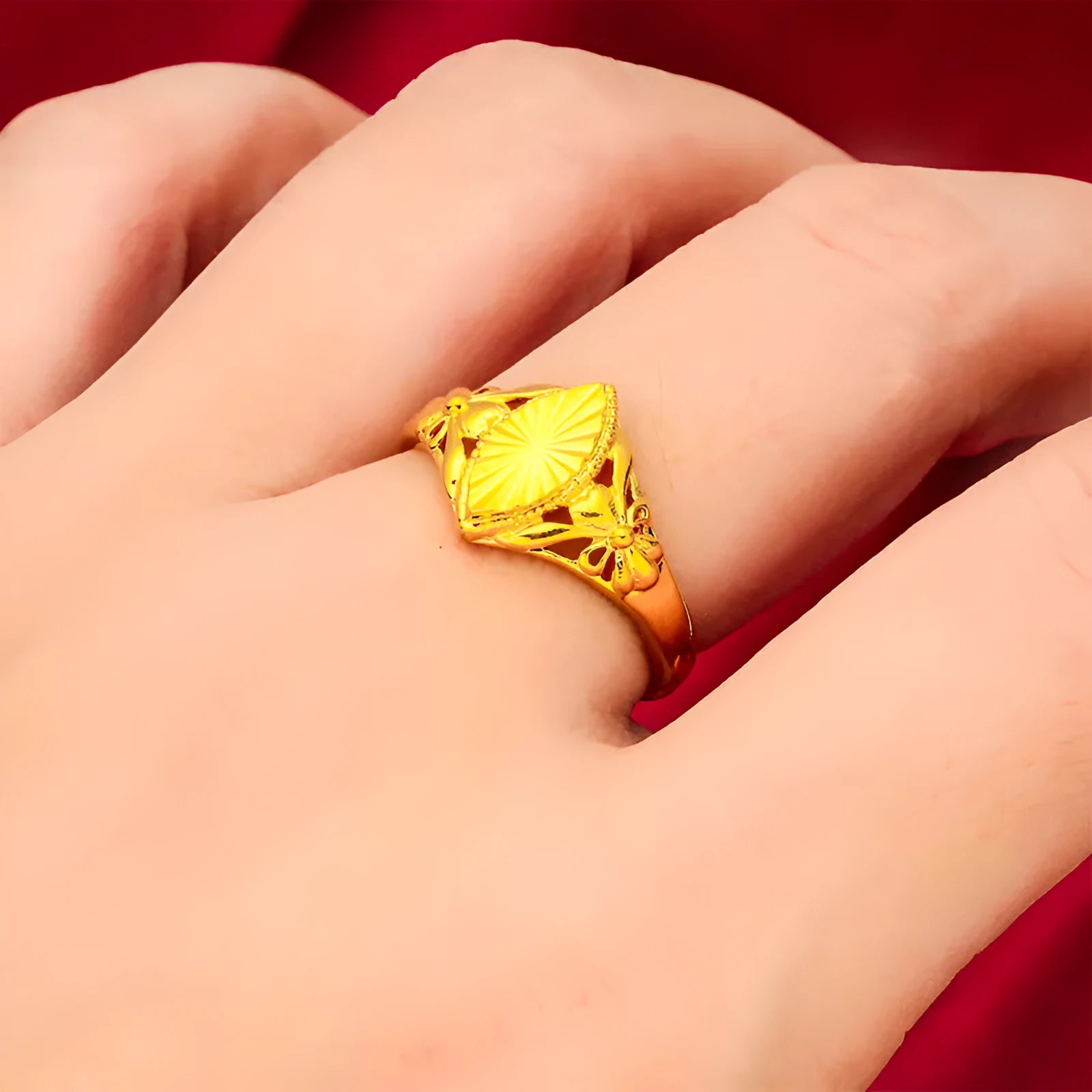 Girls' alluvial gold geometric ring with open diamond flower pattern and textured brass construction