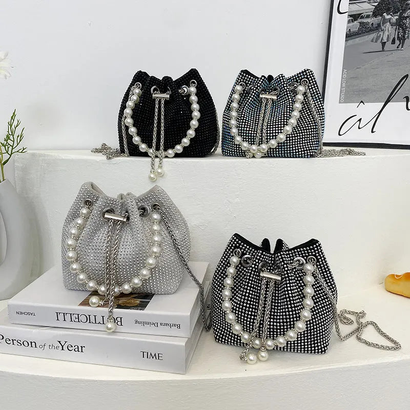 Fashion light diamond shoulder bag in western style with chain strap and bucket shape for daily matching