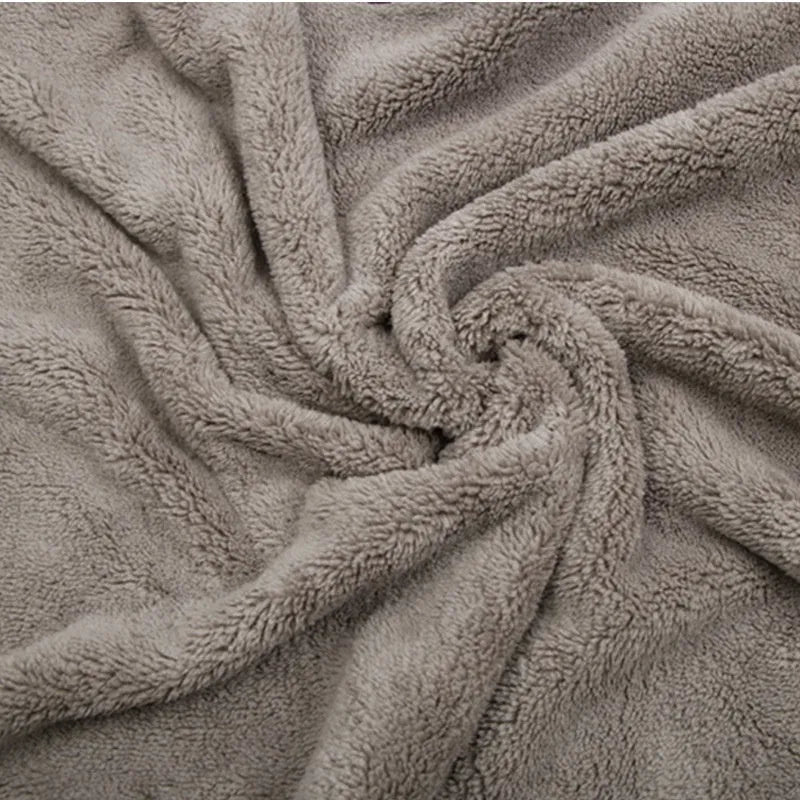 Three microfiber car wash towels showing size variations: 75x35cm, 60x40cm, and 100x40cm options