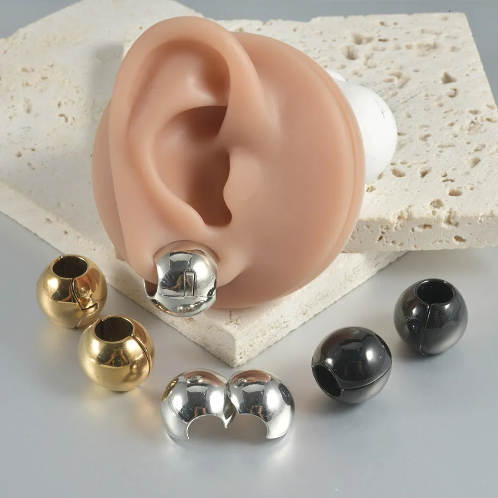 Stainless steel hollow skull Buddha earring in gold, black or steel colour for unisex hip hop fashion