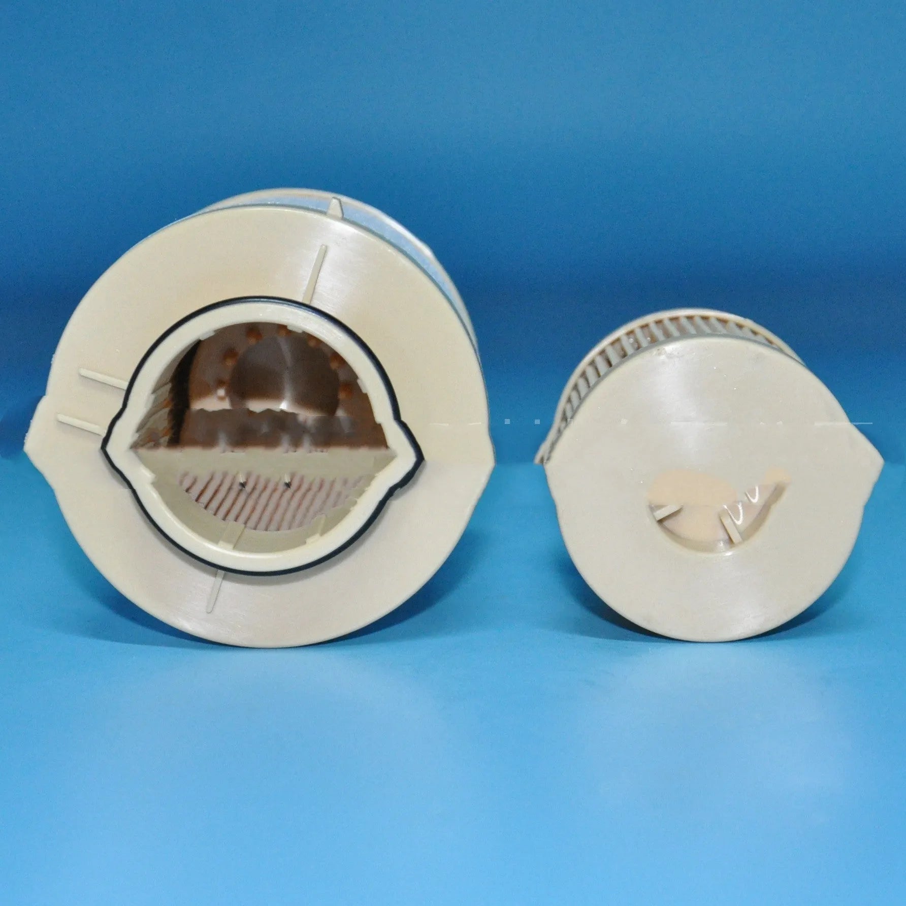 Black FD4616 diesel fuel filter for Ford trucks, showing dimensions of 106mm height.