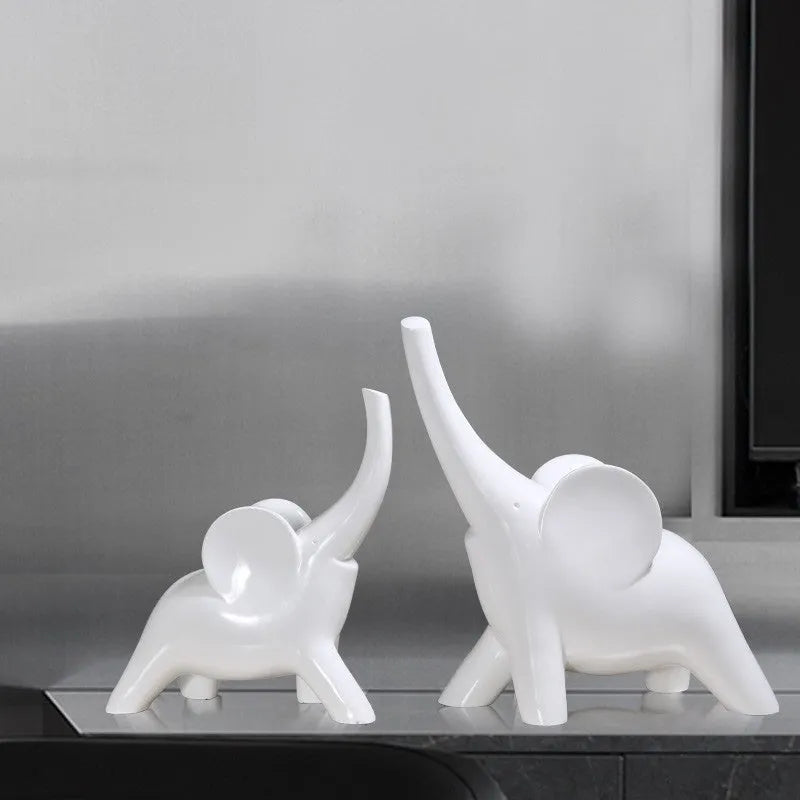Resin elephant ornament in modern style with rose gold or white finish