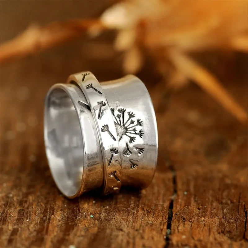 Silver electroplated flower fashion ring in alloy, available in sizes 7 through 11.