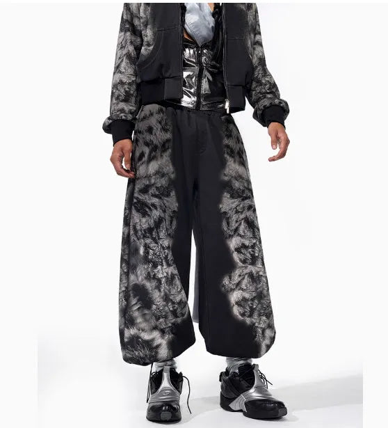 Street trendy loose trousers set with hoodie and seven-inch pants in polyester fabric