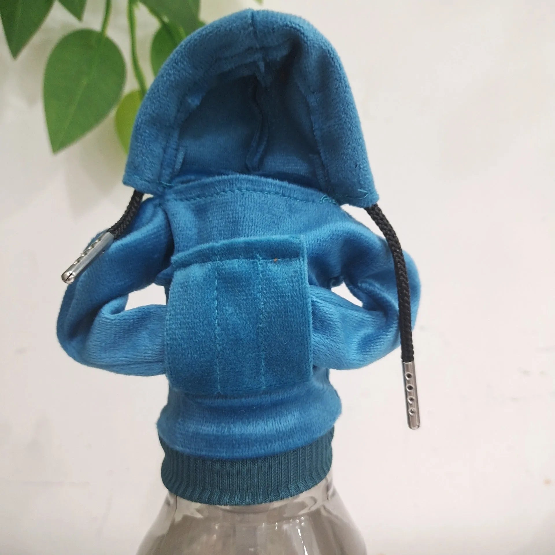 Pure cotton car gear lever sweater decoration in multiple colours on a gear knob.