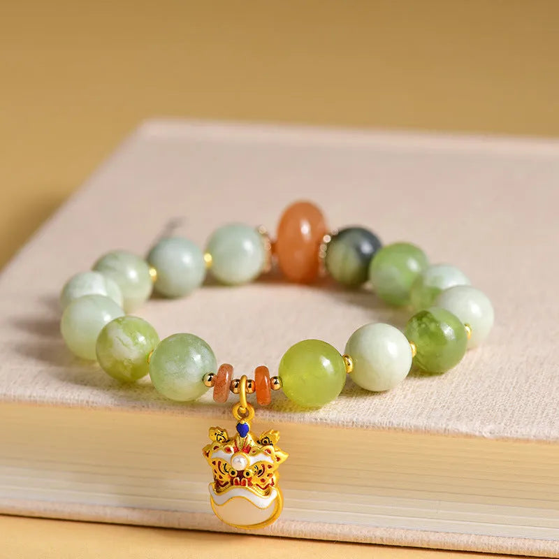 Green milk-in-water jade bracelet with 10mm geometric beads in retro women's style