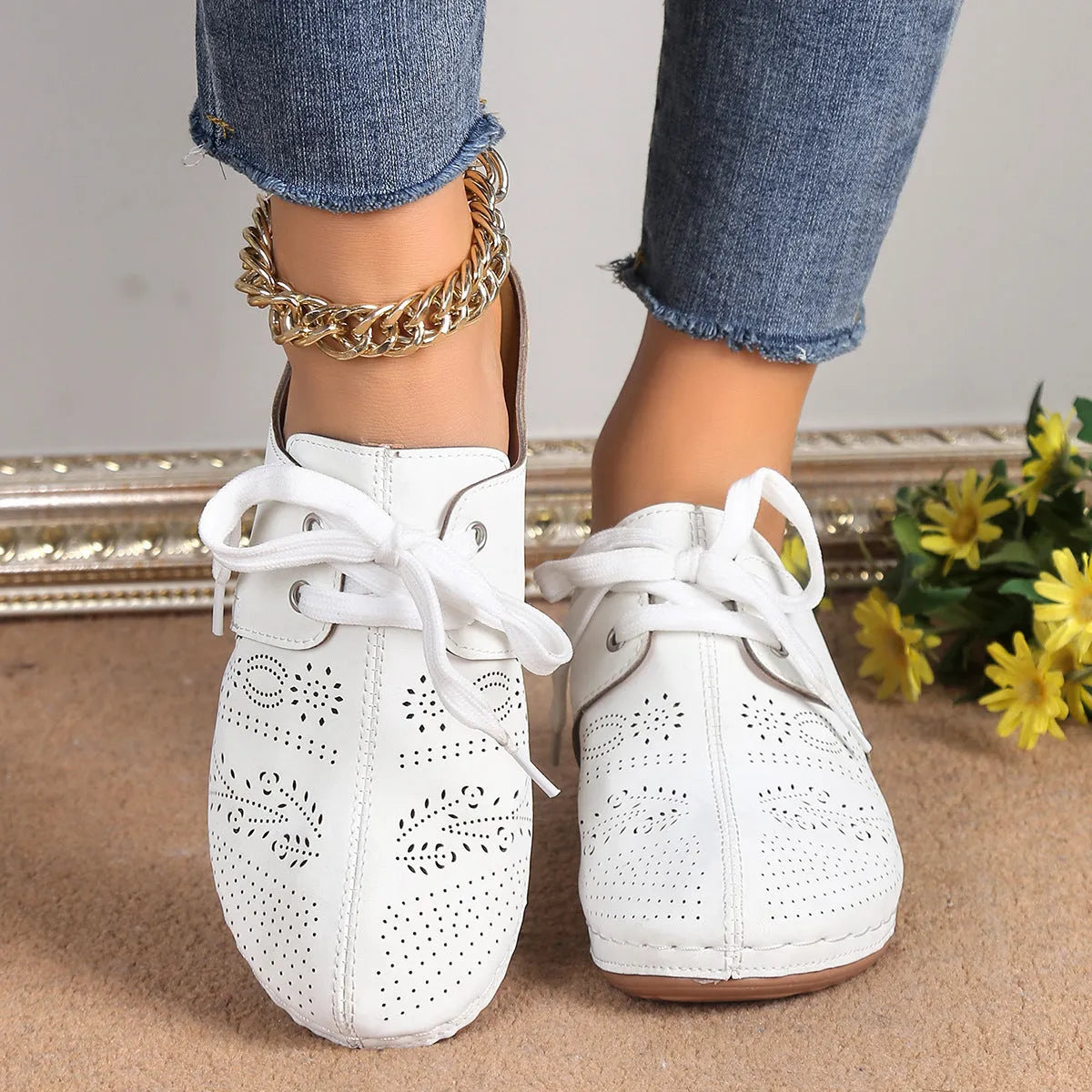 Women's baotou lace-up wedge sandals in suede with hollow out design