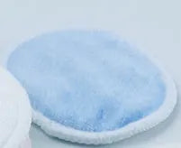 Velvet makeup remover pads in water pink and light blue colours with cotton mesh storage bag