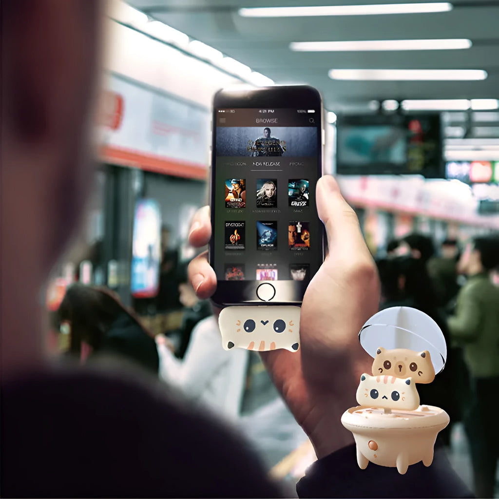 Cartoon animal power bank for Apple fast charging in bear or cat design
