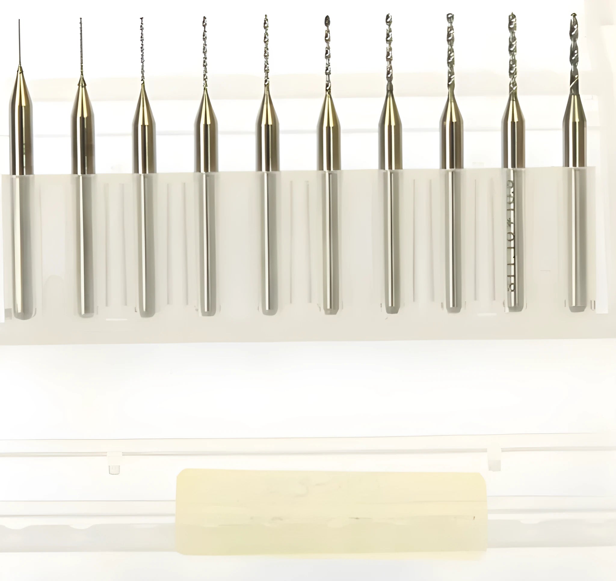 Imported tungsten carbide micro-engraving bit for precision electronics and hardware engraving.