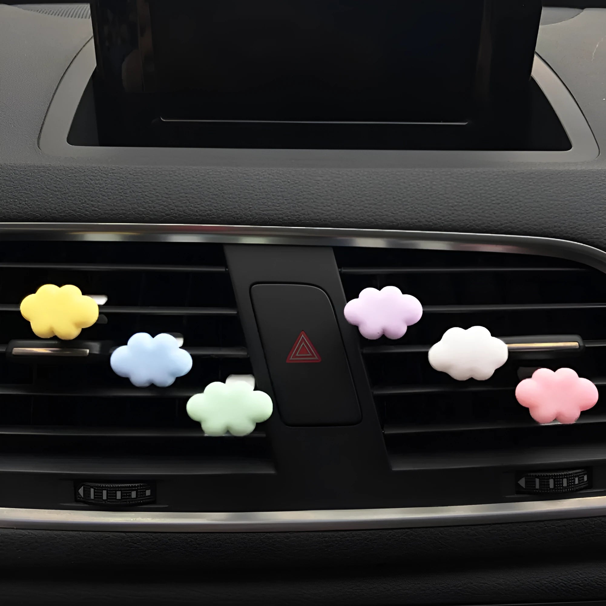 Resin Baiyun cartoon car fragrance clip in pastel colours measuring 17mm x 27mm for air outlet decoration