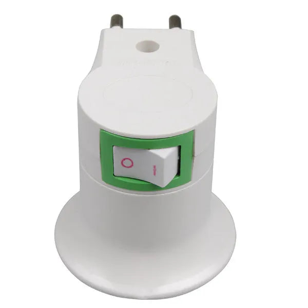 White wall plug-in E27 screw lamp holder with integrated on/off switch.