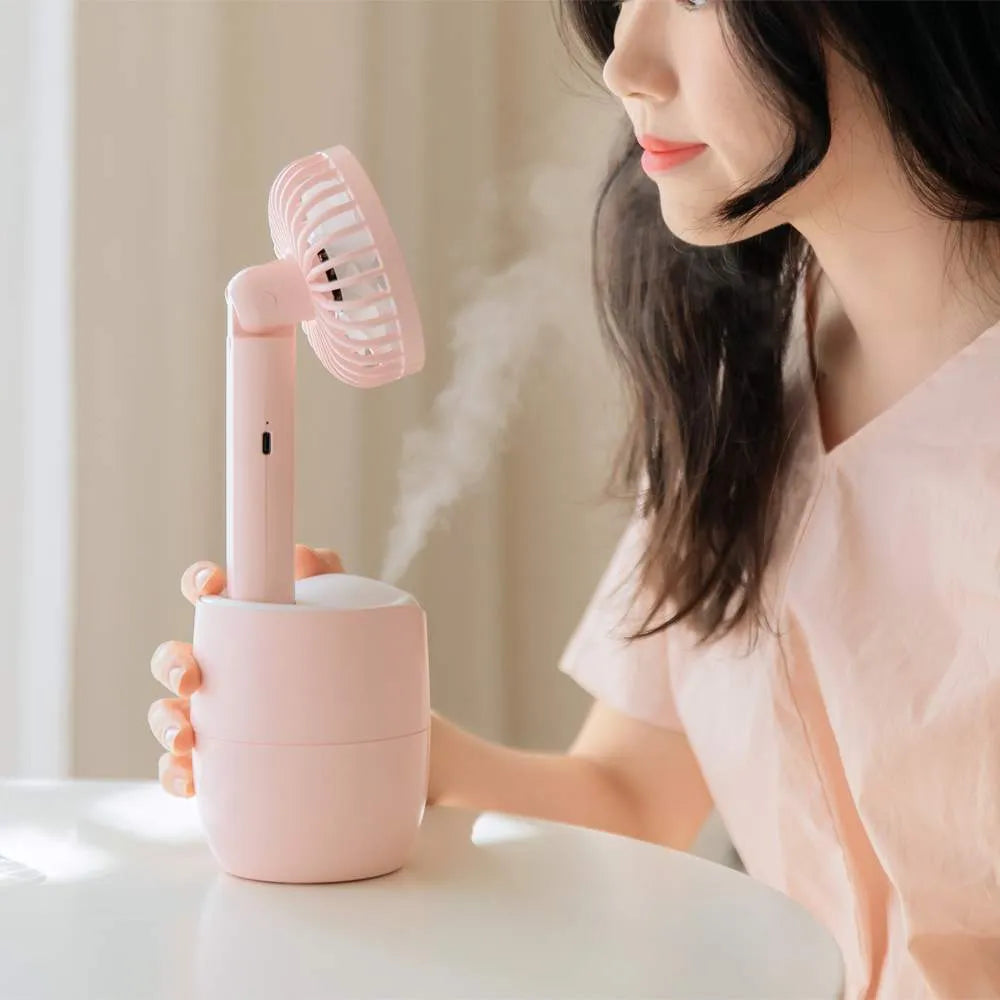 USB mini humidifier fan in blue, 2000mAh, 300ml tank, three speed settings, portable design