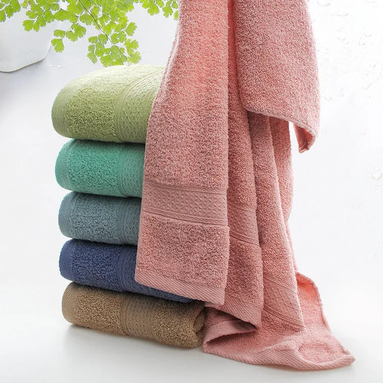 Thickened cotton blend bath towel shown in Apple Green colour option.