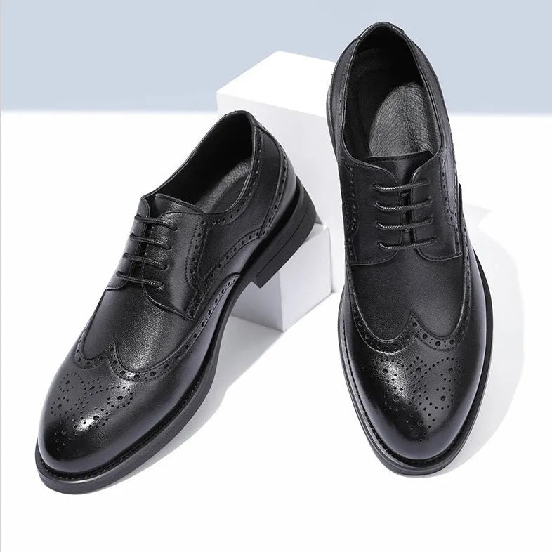 Men's black and brown brogue leather business shoes with traditional perforated detailing