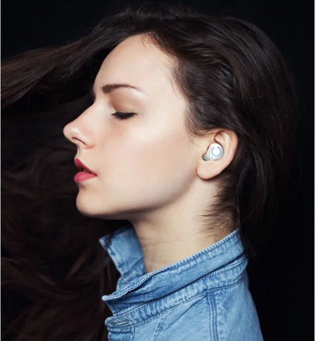 M18 true wireless in-ear stereo headset in black or white colour with compact packaging.