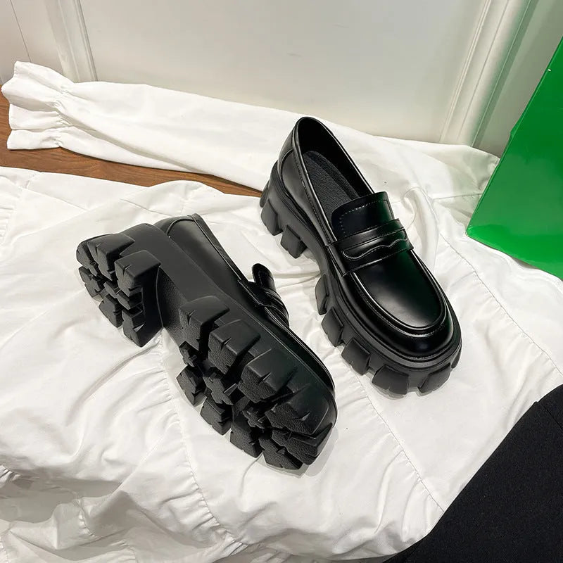 British style wide fat foot loafers in patent leather and matte finish options, showing rubber sole and slip-on design