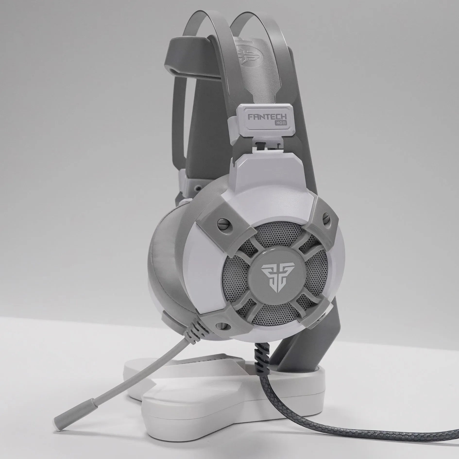 Black FANTECH HG11 USB gaming headset with RGB lights on ear cups