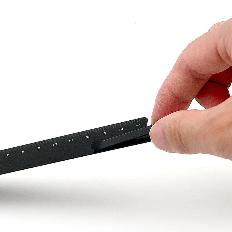 Black aluminium bookmark ruler with 15cm laser-engraved scale markings