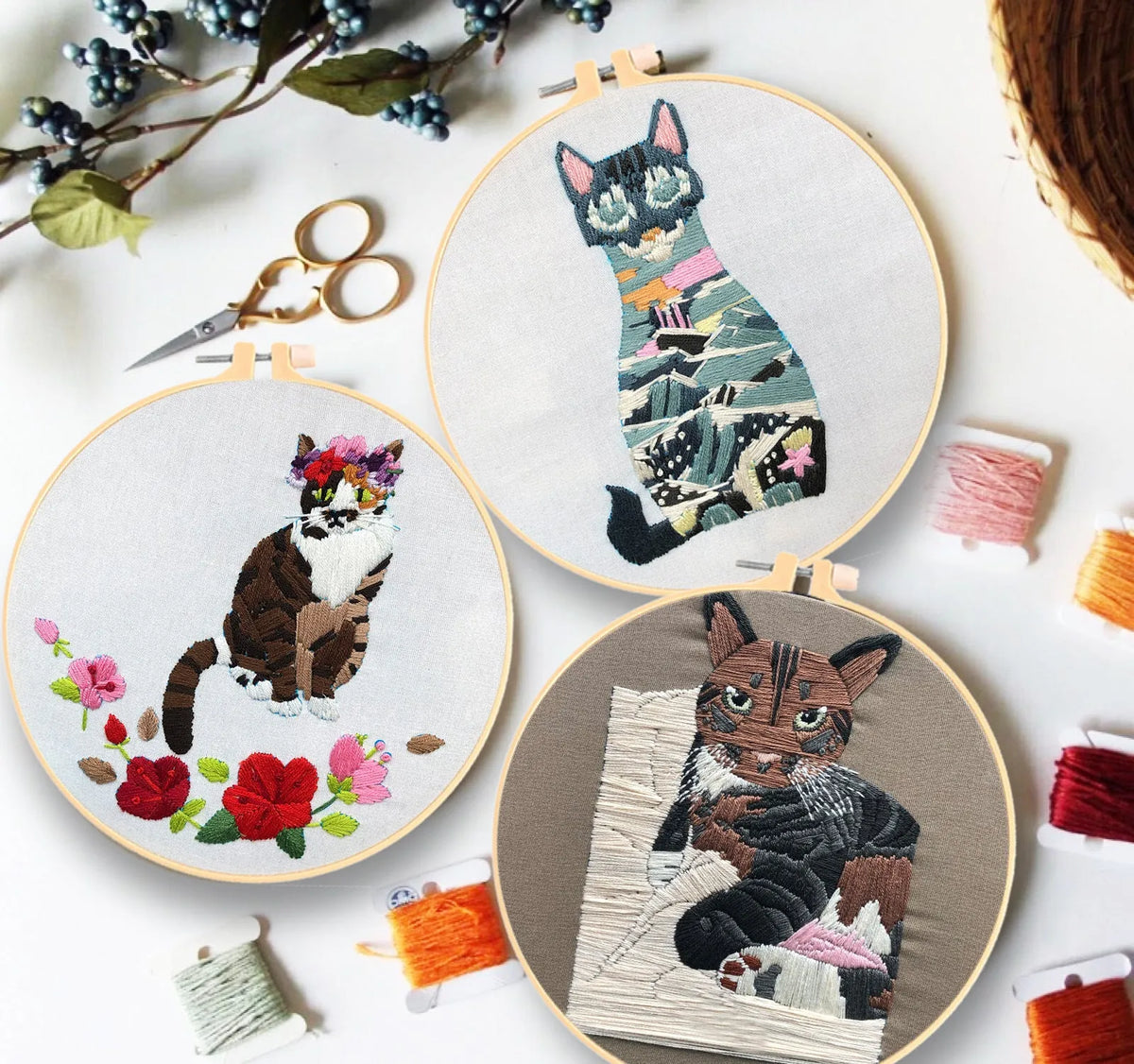 Beginner's three-dimensional cat embroidery kit with cotton fabric and 15cm hoop, styles A, B, or C.