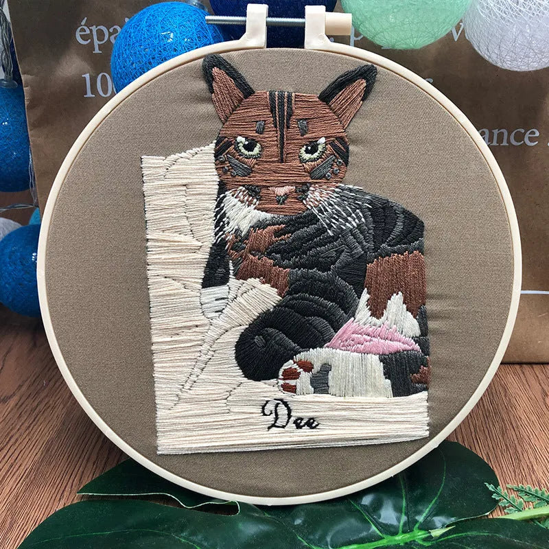 Beginner's three-dimensional cat embroidery kit with cotton fabric and 15cm hoop, styles A, B, or C.