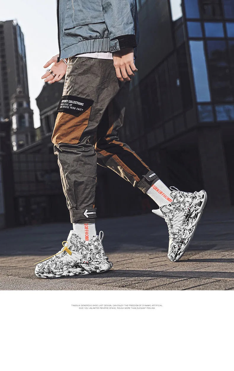 Men's camouflage pattern high-top basketball shoes with microfiber upper and rubber sole