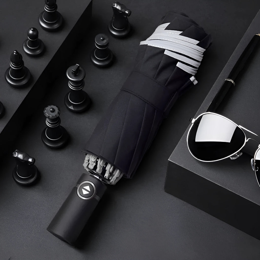Automatic reverse folding umbrella with 58 cm diameter canopy in black colour showing folded and extended positions