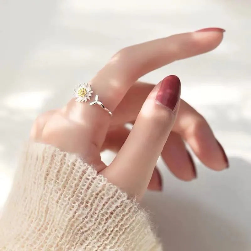 925 sterling silver adjustable sunflower ring for women in silver colour with open band