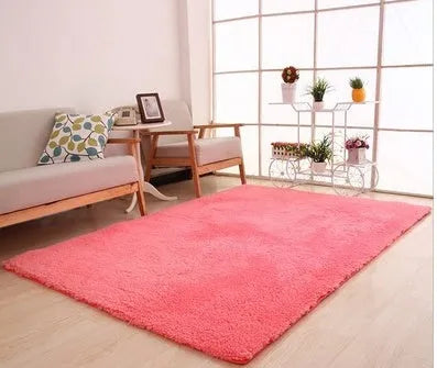 Solid colour plush rectangular carpet with velvet surface and non-slip dot bottom in multiple size options