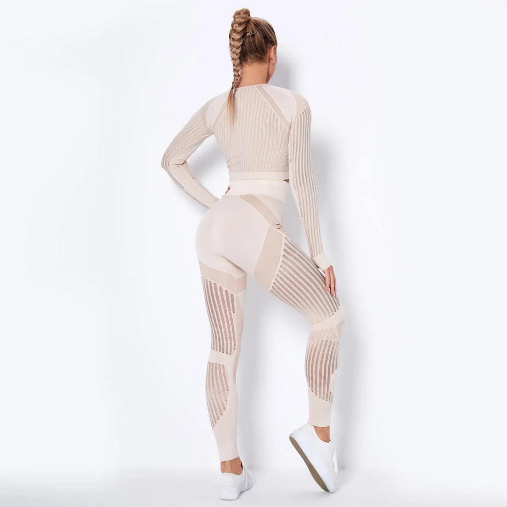 Ethkafi women's seamless long-sleeved yoga wearsuit in a striped pattern.
