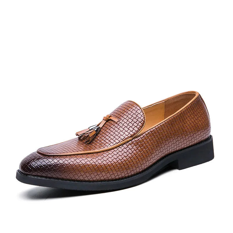 Men's black pointed toe slip on shoes with tassel decoration