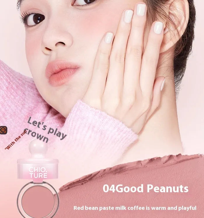 Blush mud compact in nude shimmer shade for cheek makeup application