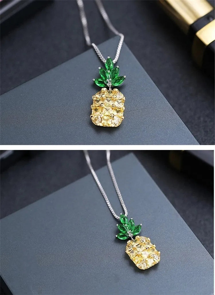 Silver pineapple diamond necklace with geometric design in Korean fashion style