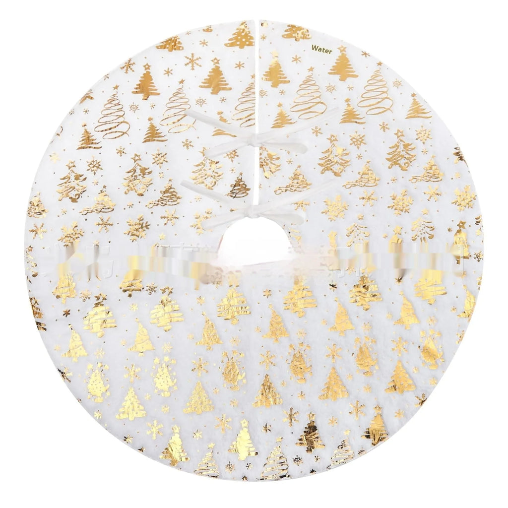 Gilding snowflake design on a plush Christmas tree style rug in multiple size options.