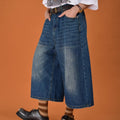 Men's loose straight jeans shorts in blue denim with micro-elastic fabric for summer wear