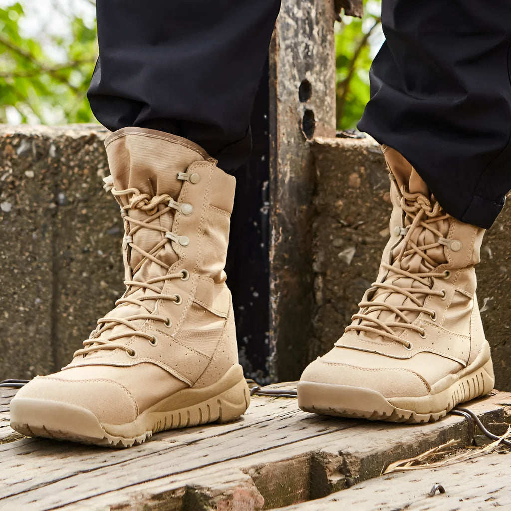 Yulong Summer Combat Boots in black and sand colour, tactical desert boots for outdoor use.