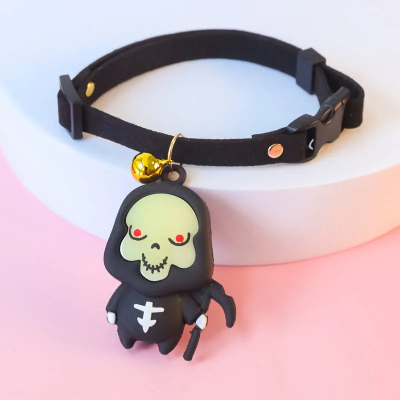 Halloween dog collar decoration in polyester with cartoon Pumpkin Man, luminous brat, and luminous skull designs.
