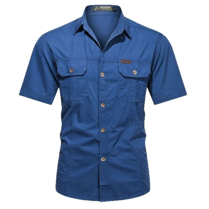 Men's short sleeve cotton work shirt in loose fit design with non-ironing treatment