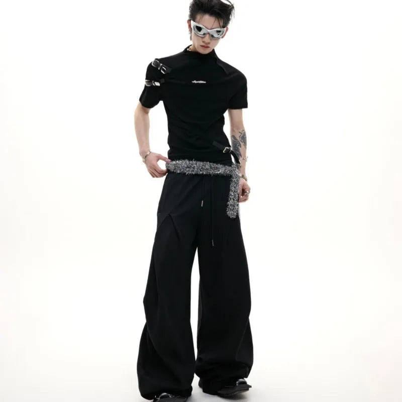 Men's cotton short sleeve T-shirt with metal belt detail and stand-up collar in black or white loose fit