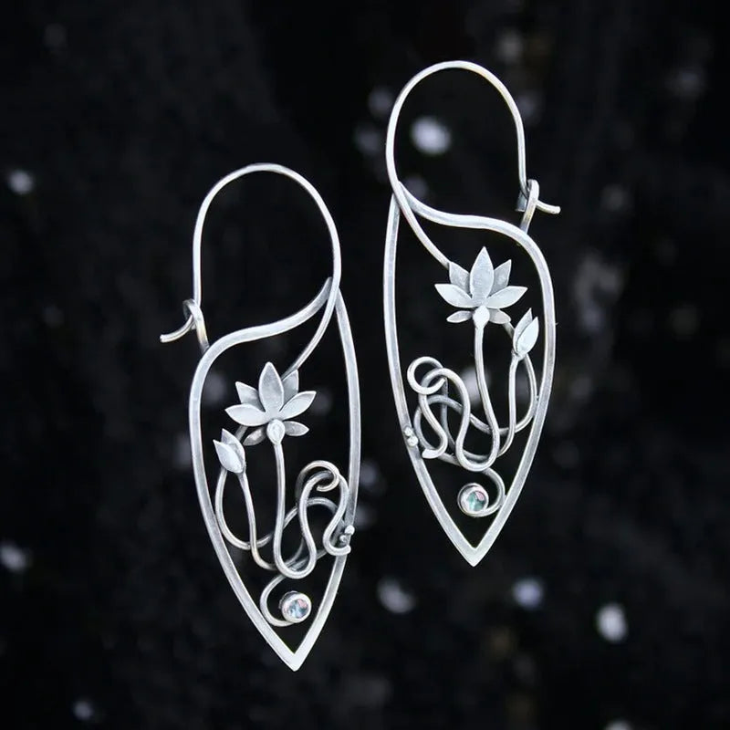Silver-colour geometric lotus vine earrings with rhinestone centre