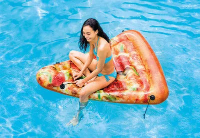 Large inflatable pizza-themed surfboard recliner floating on water, showing its 175cm length.