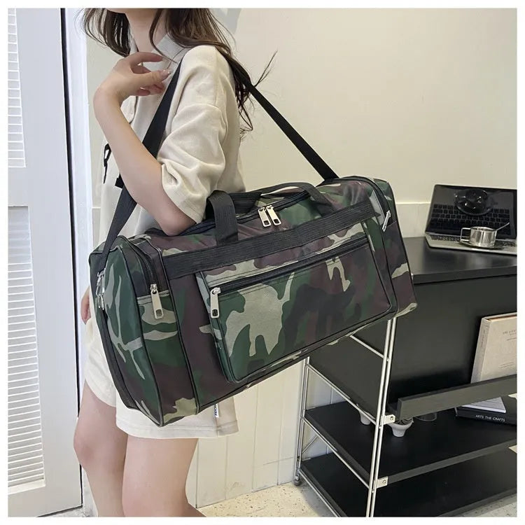 Camouflage pattern luggage bag with waterproof fabric and below 20L capacity for leisure travel