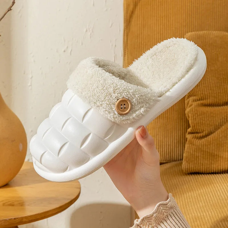 Plaid pattern detachable EVA slippers with non-slip soles and warm plush lining for indoor winter wear