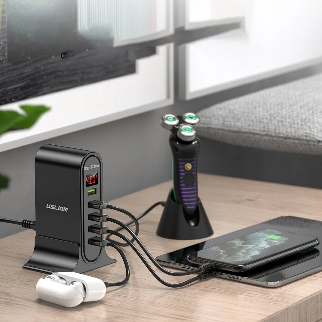 USB digital display smart charger showing charging status with 4000mA output