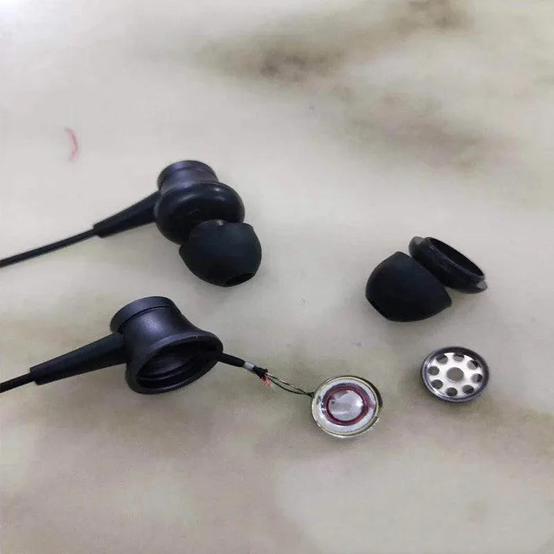 Piston in-ear wired headphones with 3.5mm jack in black, blue and red colour options