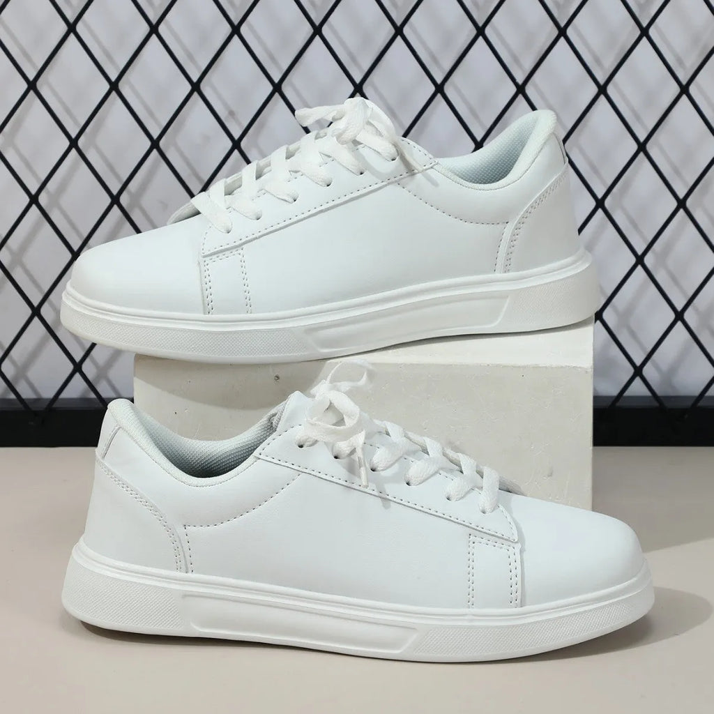 Platform skateboard sneakers with mid-heel, artificial PU upper and round toe in multiple colour options