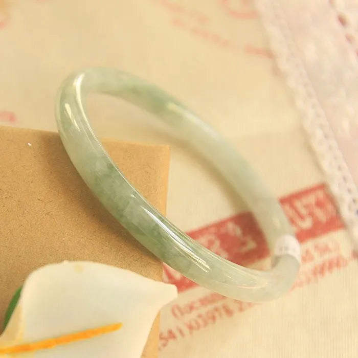Green jade waxy geometric Chinese style bracelet with manual processing, 10mm width