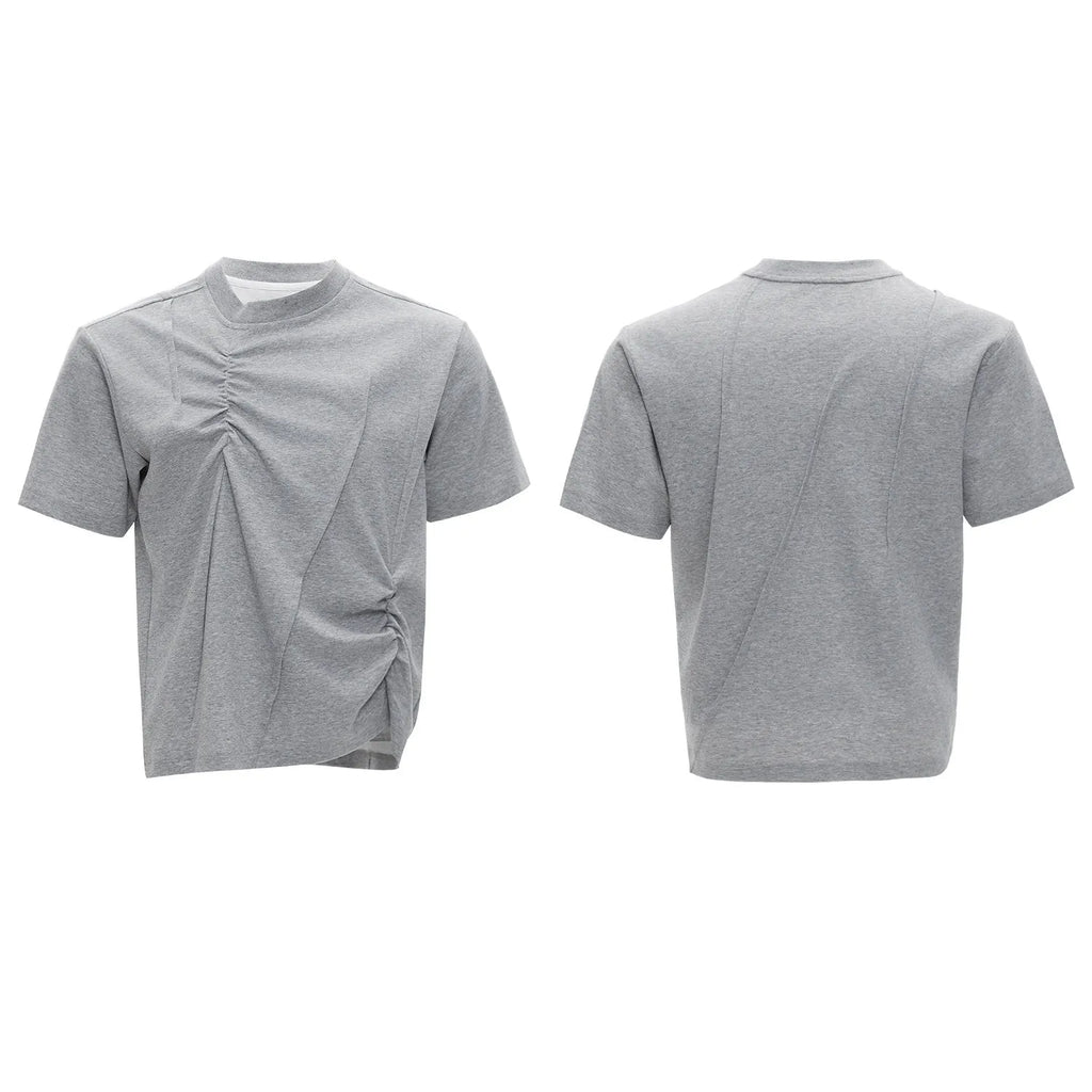 Men's loose-fit cotton t-shirt with three-dimensional pleated design in black colour